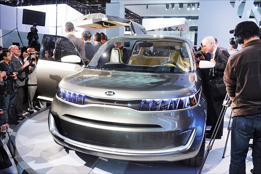 NAIAS 2011: Kia KV7