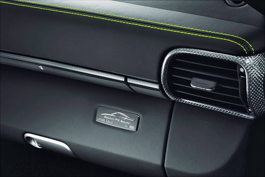 Porsche 911 Turbo S Edition 918 Spyder