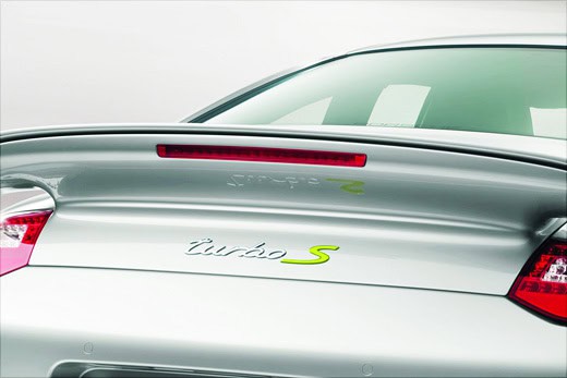 Porsche 911 Turbo S Edition 918 Spyder