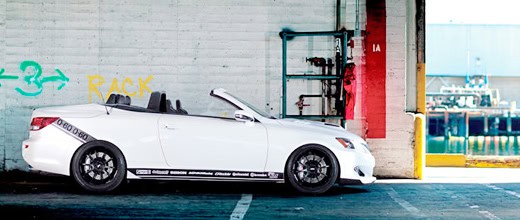 Lexus IS 250 от двух производных